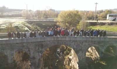 Krfez Belediyesinden Genlerle Doa Yry