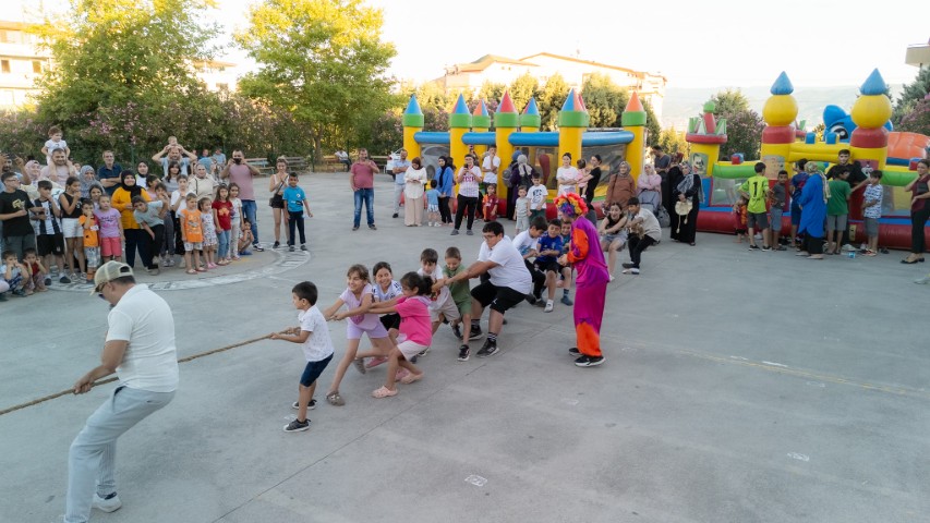 Krfezde ocuk enlikleri Balad