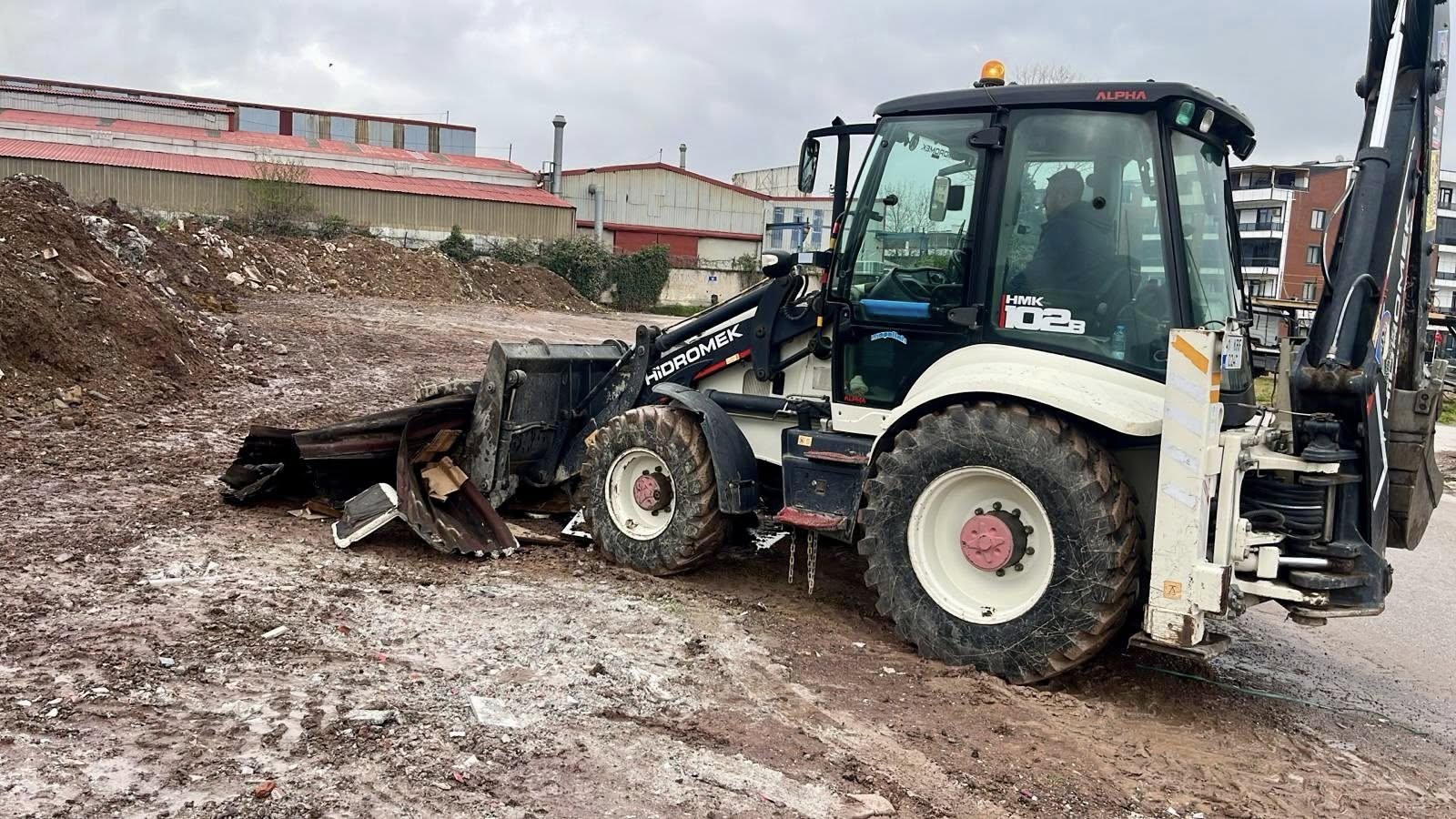 K�rfez Belediyesi�nden Ka�amad�, Cezay� Yedi