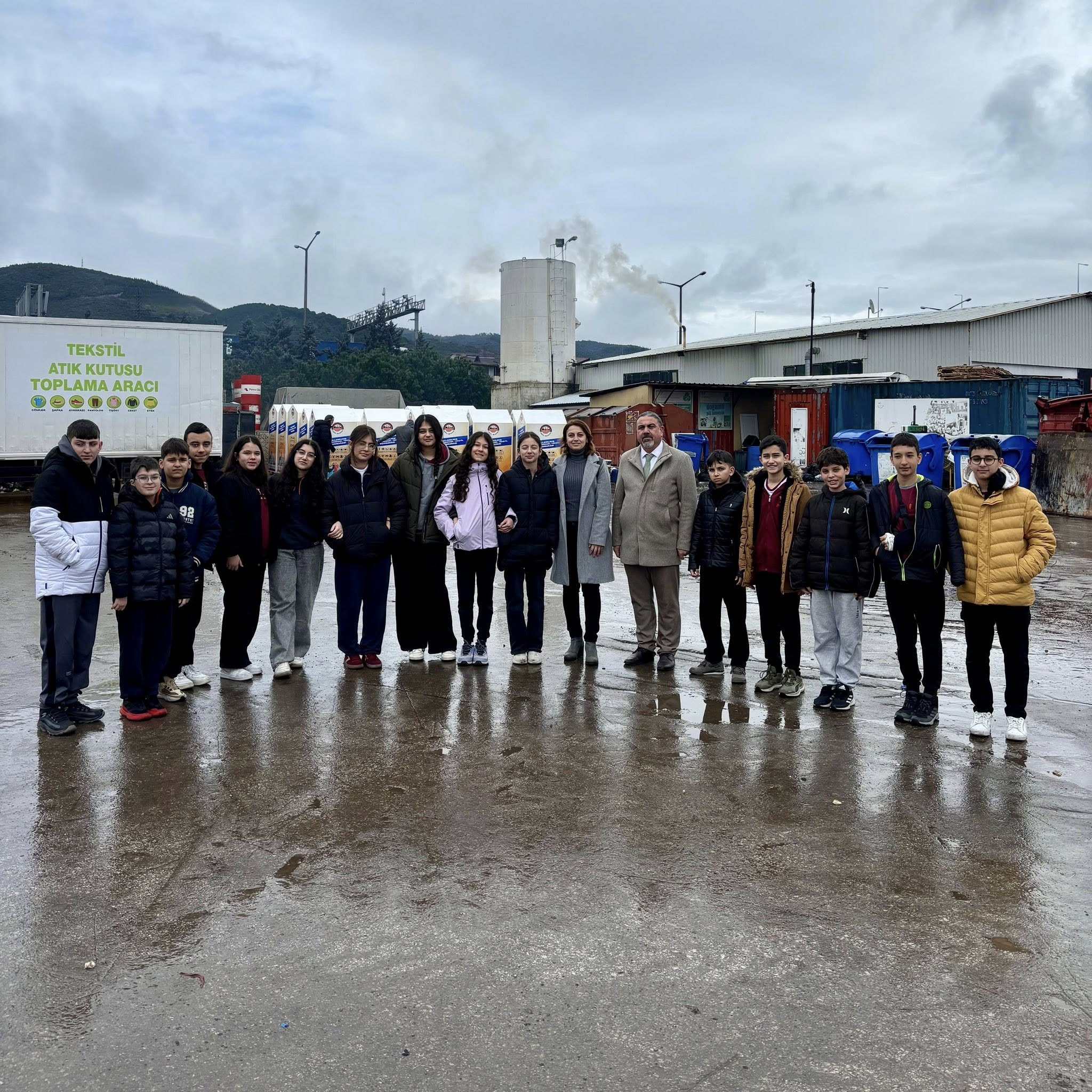 ��rencilerden At�k Getirme Merkezi�ne Ziyaret