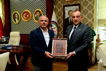 Ba�kan S���t, MHP�lileri A��rlad�