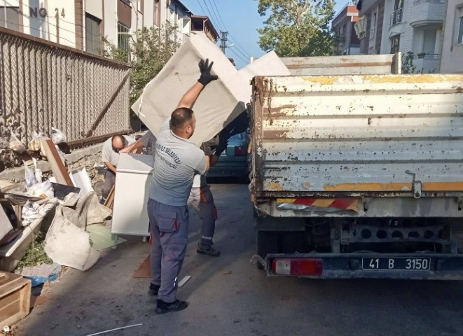 Krfezde Hacimli Atklar Dzenli Toplanyor