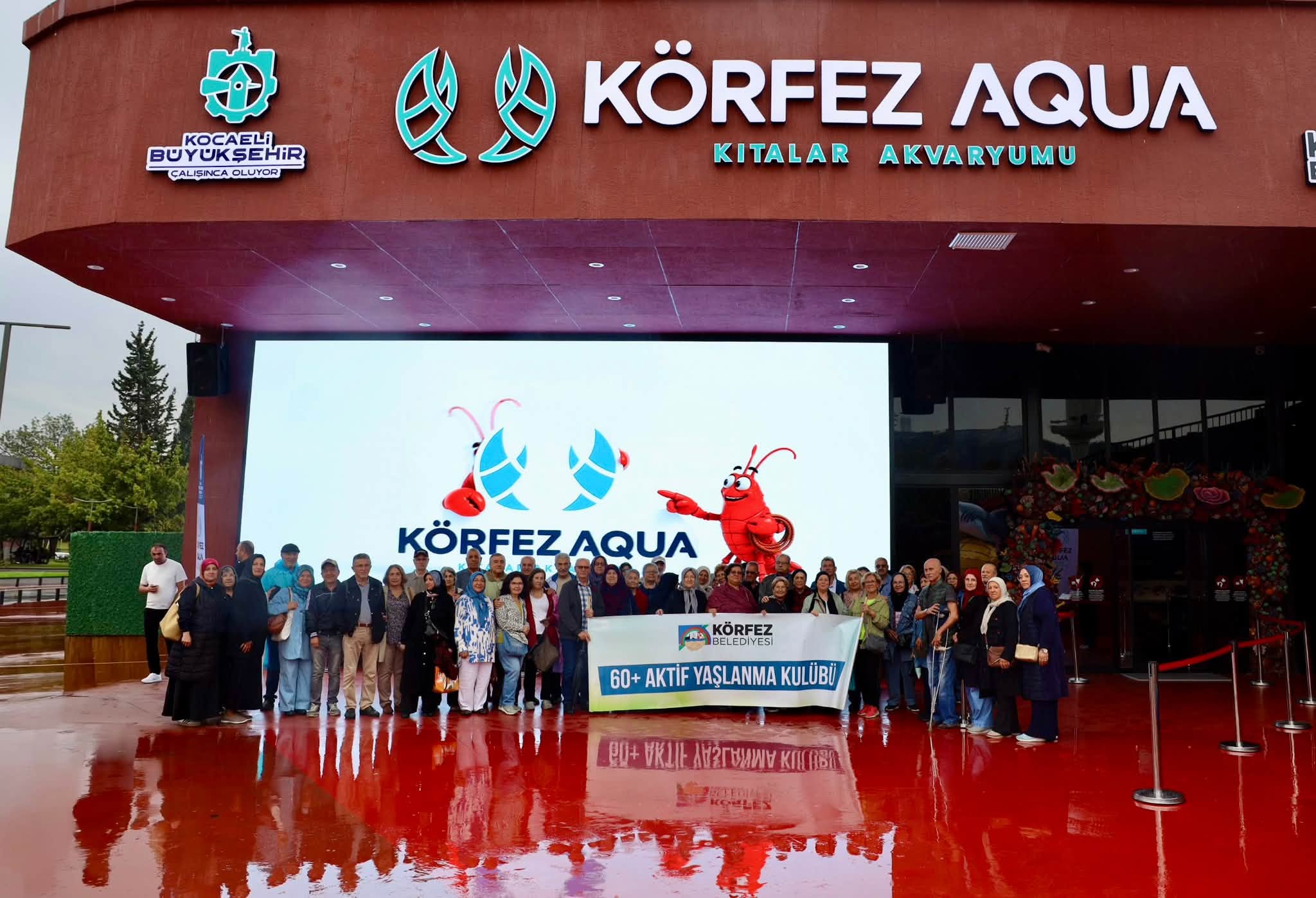 K�rfez Belediyesi�nden 60+ Kul�b� �yelerine Keyifli Gezi