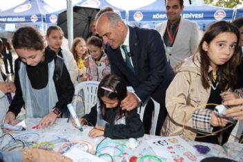 Bakan St, "Yarnn Bilim nsanlar Yetiiyor"