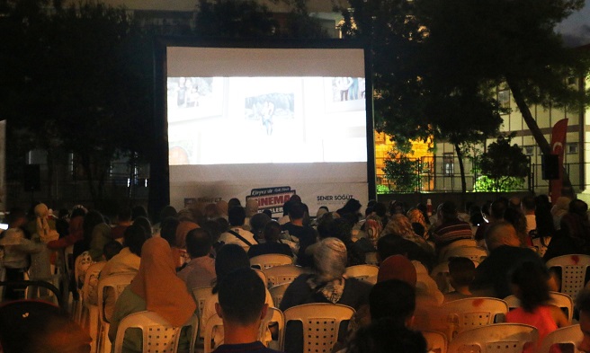 Krfezde Ak Hava Sinema Keyfi Sryor