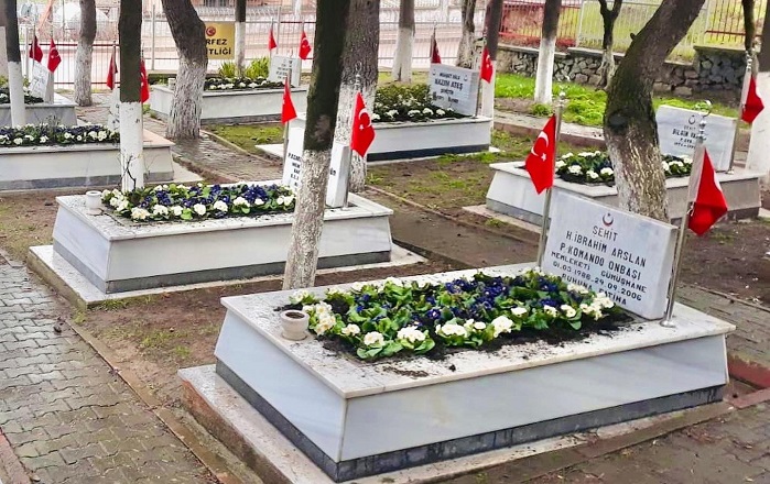 Krfez ehitlii iek At