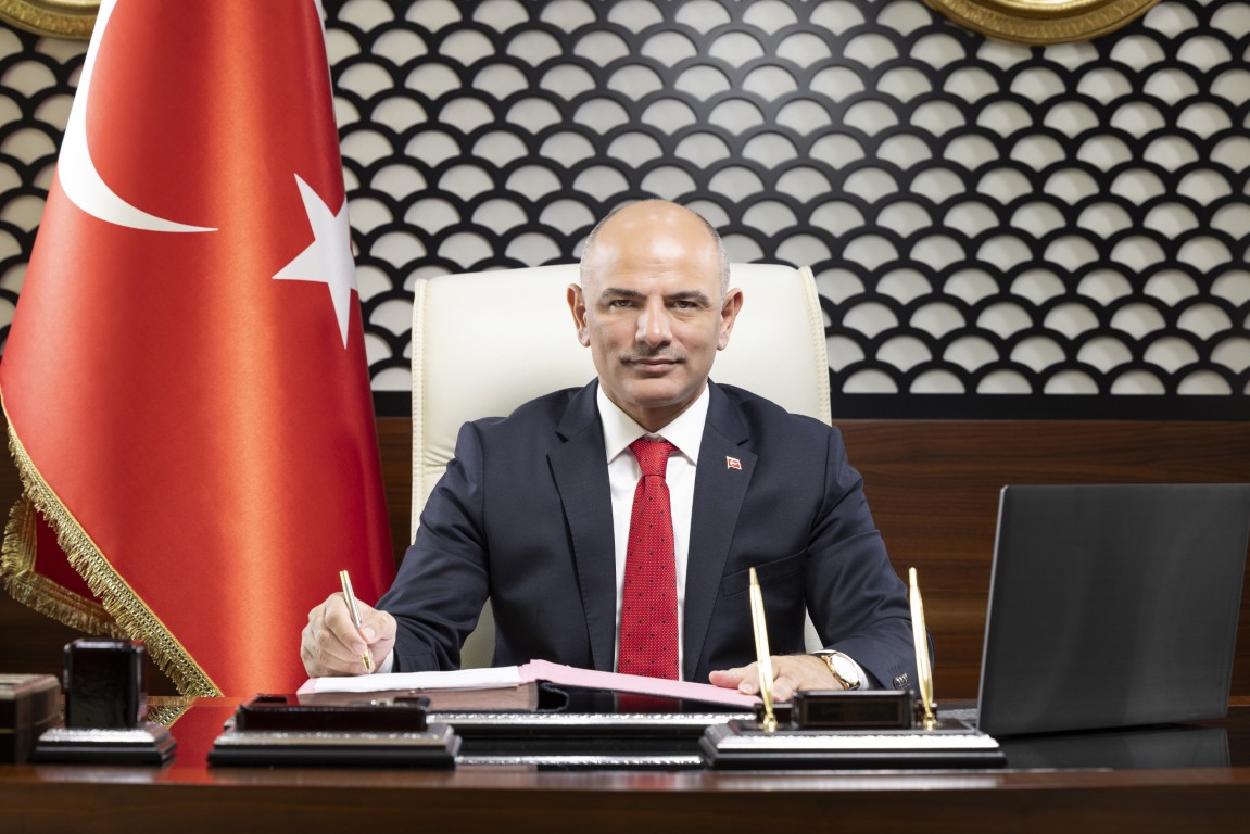 Ba�kan S���t�ten YKS mesaj�; Gen�lerimize G�veniyoruz