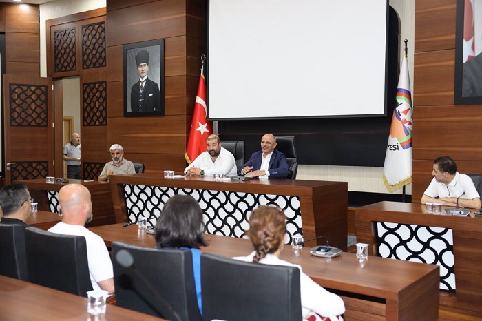 Bakan St, "Krfez?de Gl Bir Birlikteliimiz Var"