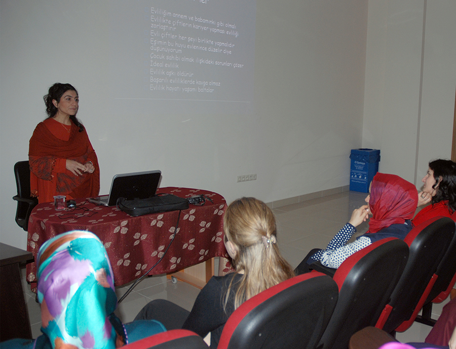 Belediye alanlarna Aile i letiim Semineri