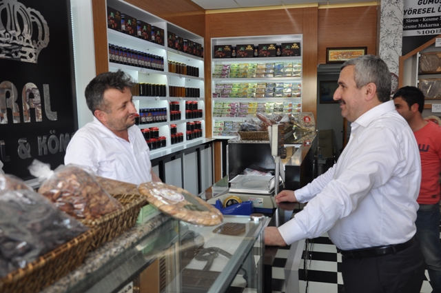 Baran Aadere Esnafn Ziyaret Etti