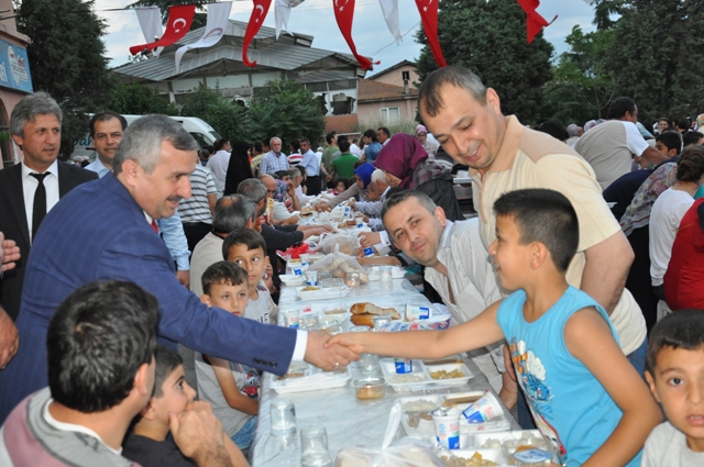 Krfez Belediyesi Mahalle ftarlar Tm Hzyla Devam Ediyor