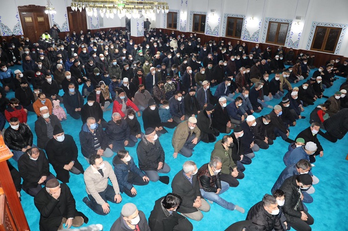 Krfez Camiinde lk Kandil Program Dzenlendi