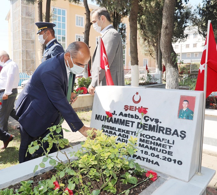 Krfezde 15 Temmuz ehitleri Dualarla Anld