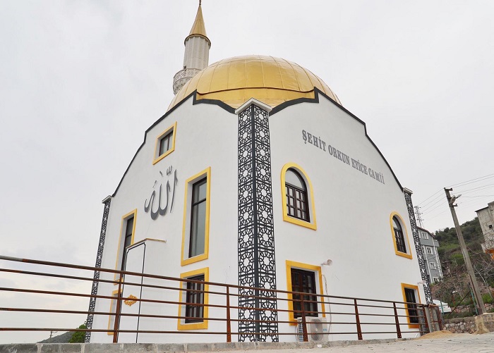 ehit Orkun Eyicenin smi Camiye Verildi