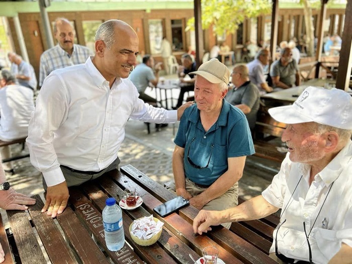 Krfeze Yakan Bir Meydan Oluyor