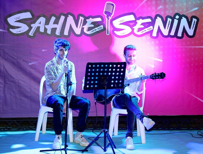 Krfezde Sahne Genlerin