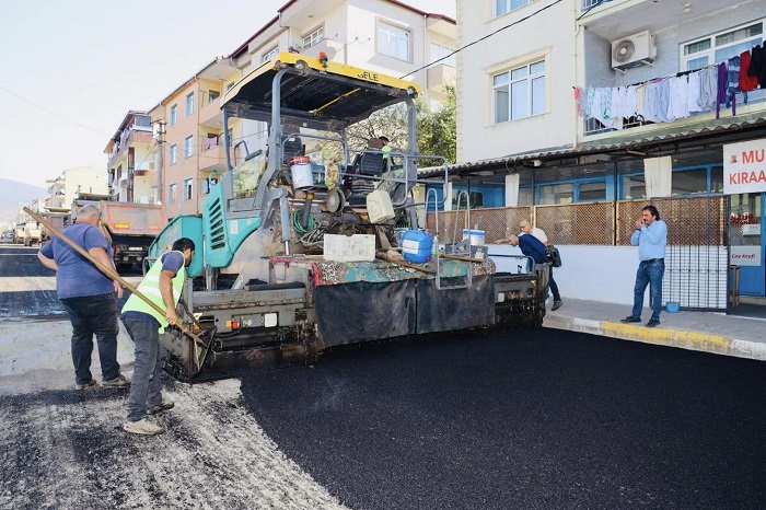ki Sokaa Bir Gnde 640 Ton Asfalt