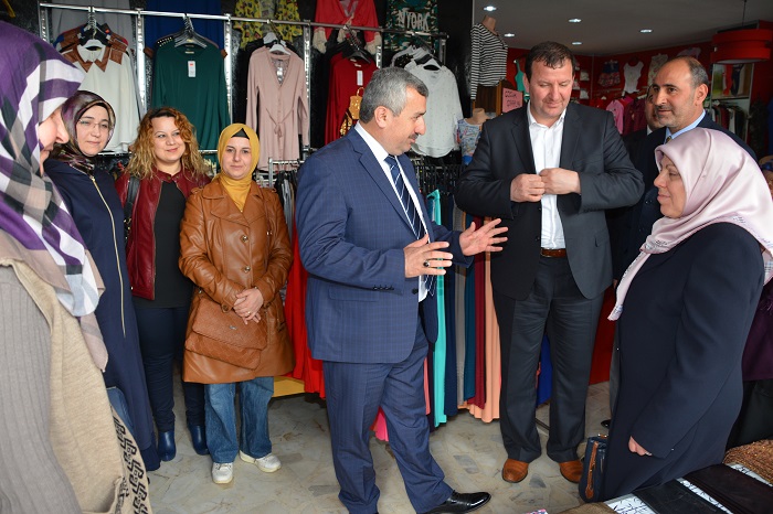 Hac� Osman Mahallesi Ba�kanlar� A��rlad�