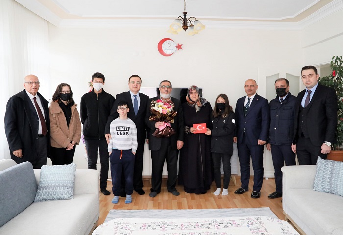 Bakan St, "Biz Vatan Kutsal, Vatan Sevgisini mandan Biliriz"