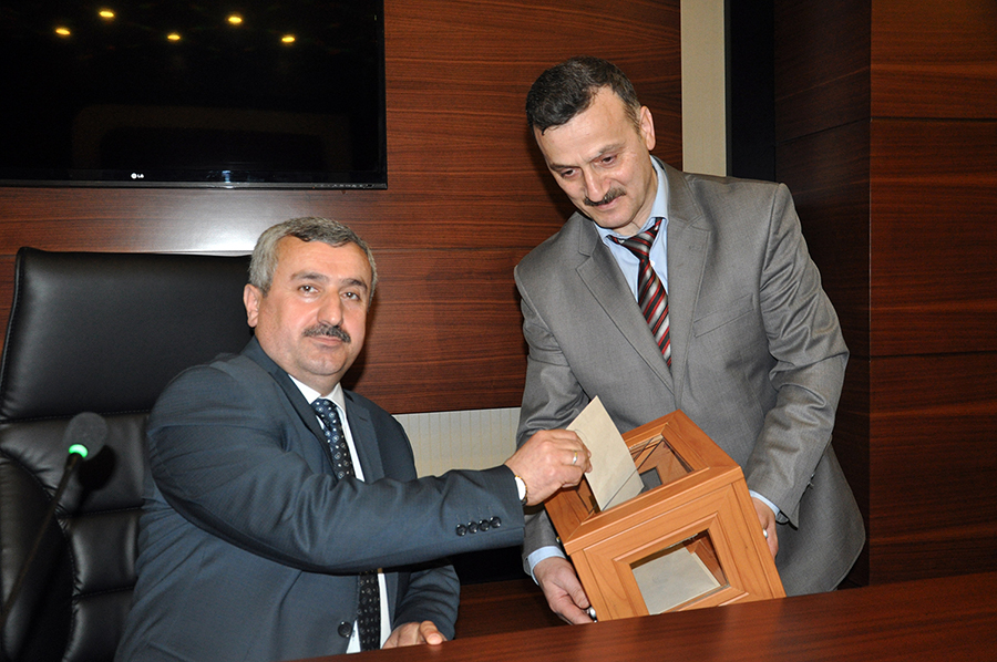 Krfez Meclisinde Komisyonlar Tamam