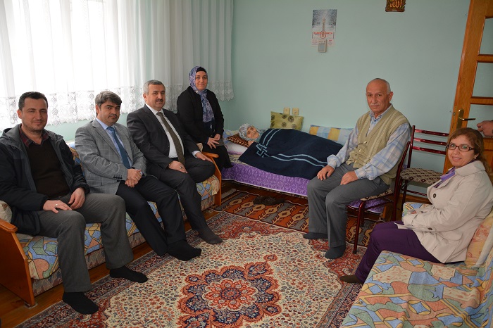 Ba�kanlardan Hasta ve Ya�l� Vatanda�lara B�y�k Vefa