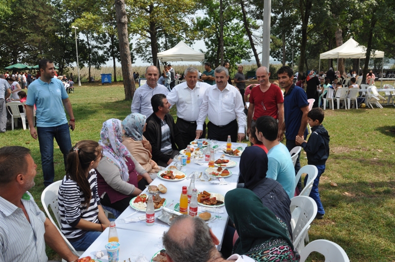 Krfez Belediyesi Ailesi Piknikte Bulutu