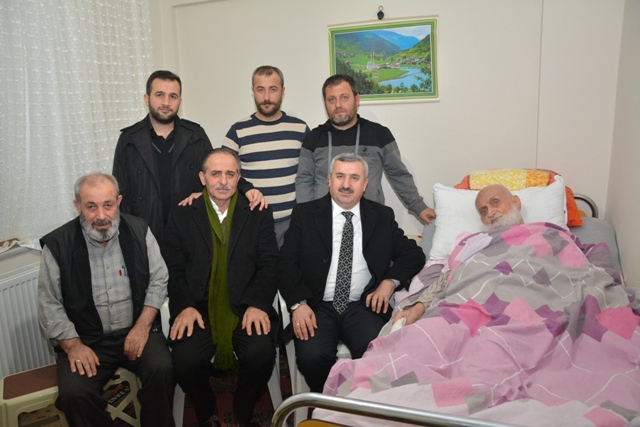 Bakan Baran Yallar Evlerinde Ziyaret Etti