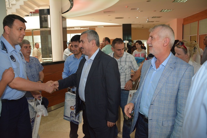 Bakan Baran, Belediye Personeli le Bayramlat