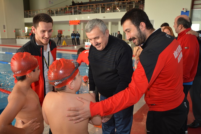 Krfez, Sporcu Fabrikas Olacak