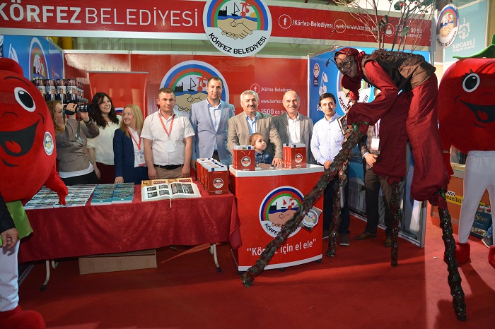 Kitap Fuarna Krfez Belediyesi Damga Vurdu