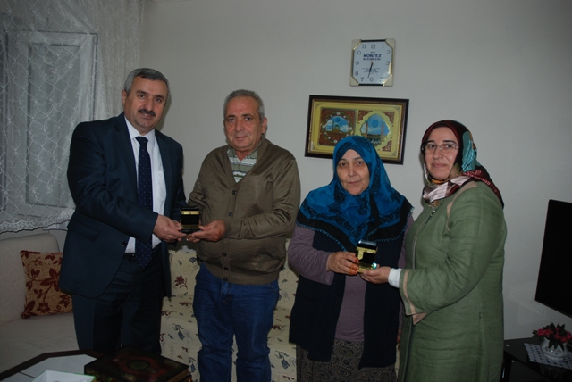 Bakan Barandan Haclara Ziyaret