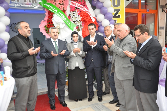 Krfez Her Geen Gn Bymeye Devam Ediyor