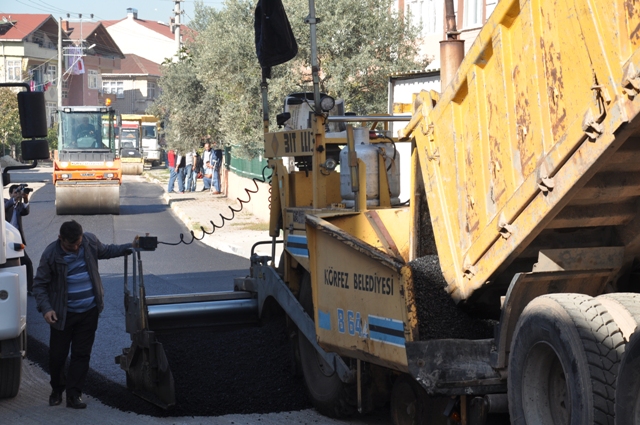 Krfezde Asfaltlama almalar Hzla Devam Ediyor