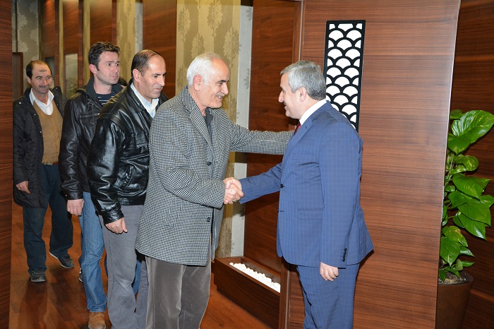 K�rfez Halk� Anlat�yor, Ba�kan Baran Dinliyor