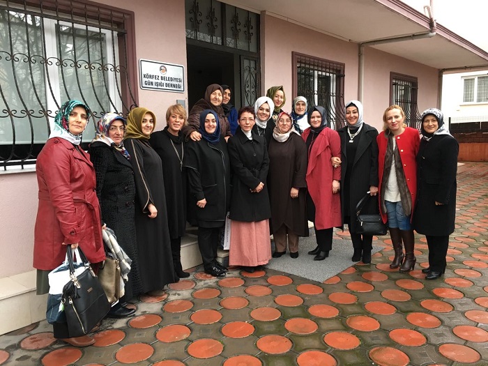 Kadn ProtokolGn I Derneine Anlaml Ziyaret