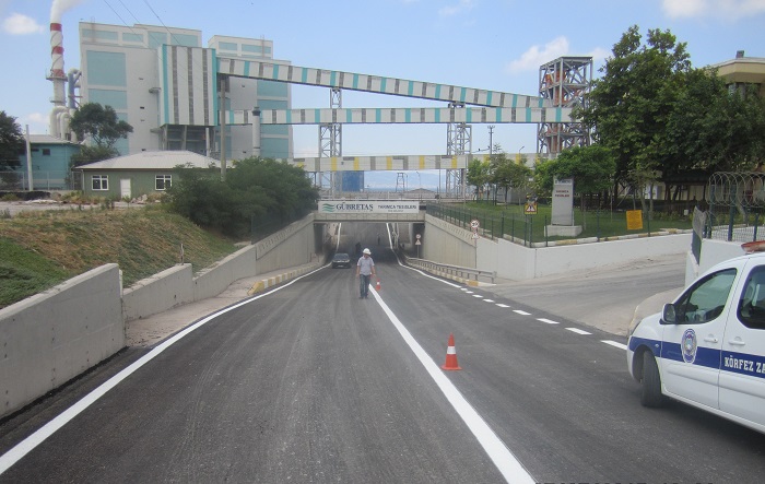 Krfezde Yol izgileri Yenileniyor
