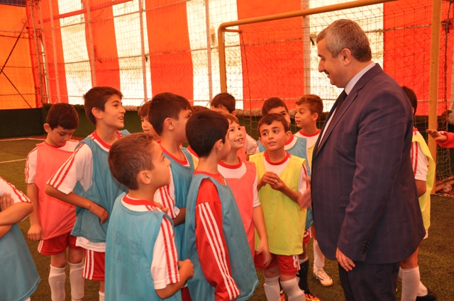 Krfez Futbol Okulu Gelecein Yldzlarn Yetitiriyor