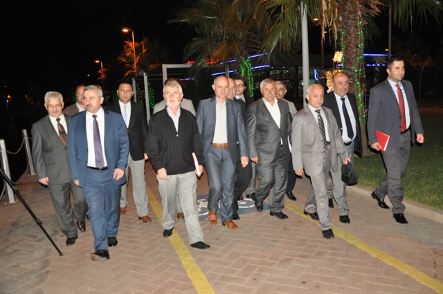 Bakan Baran Birim Mdrleriyle Toplant Yapt