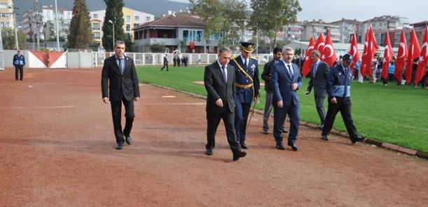 Krfezde Cumhuriyet Bayram Cokuyla Kutland