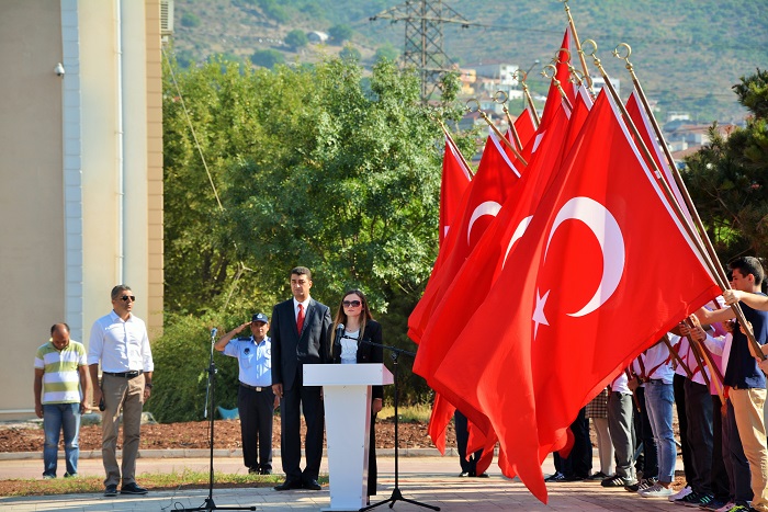"30 Austos Zafer Bayram" Dzenlenen Trenle Kutland
