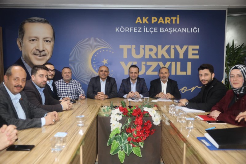 Bakan St, "Krfezi Hep Birlikte Daha leriye Tayacaz"