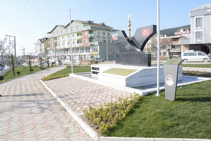 Krfezde Yaplan Hocal Ant Alyor