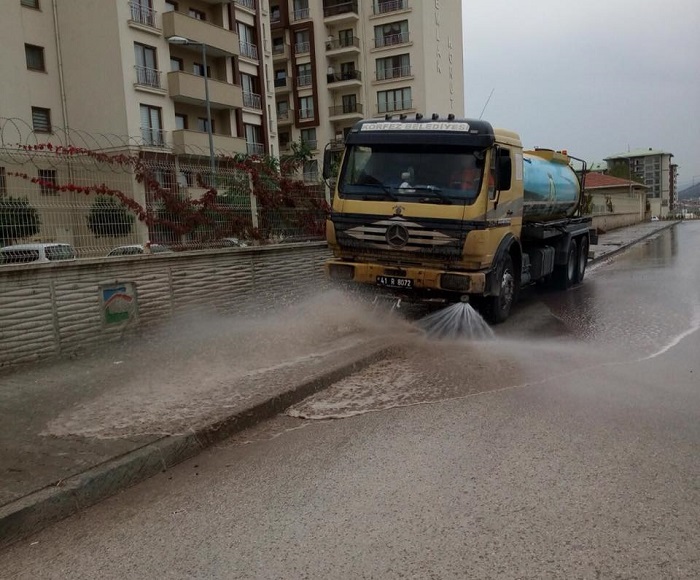 Krfezde Cadde ve Sokaklar Ykanyor