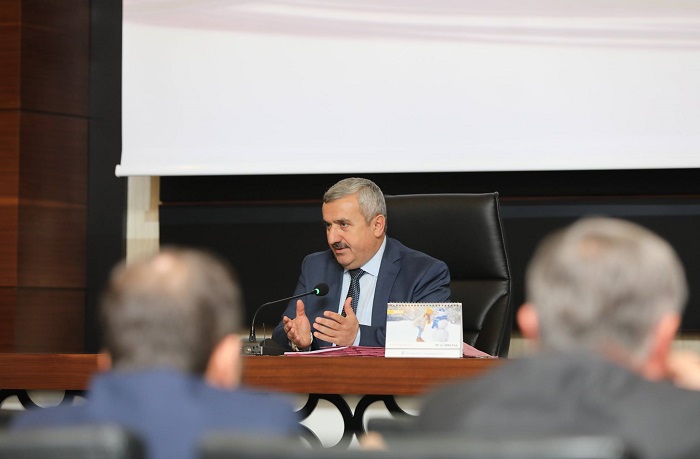 Krfezde Kasm Ay Meclisi Gerekletirildi