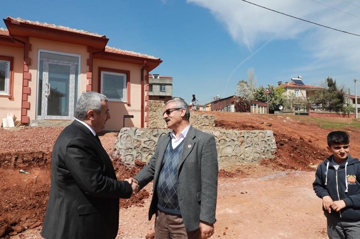 Muhtarlarla Birlikte Mahalleleri Dolat