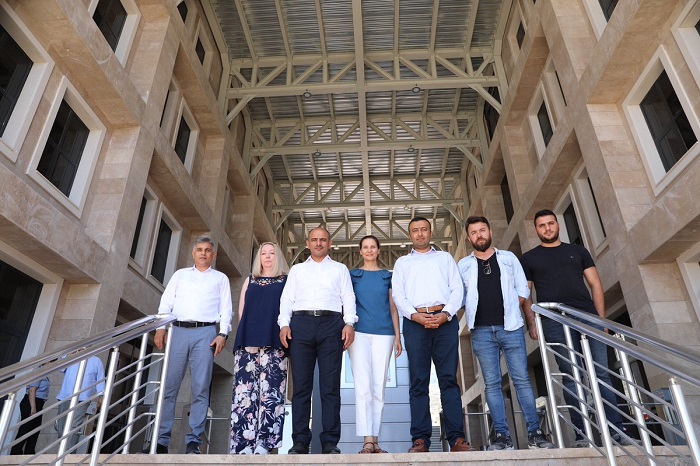  Bakan St, "nceliimiz Eitim Olacak"