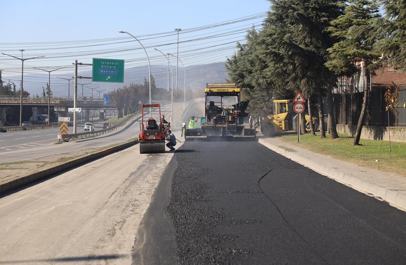 Krfezde 1 gnde 500 ton asfalt serildi