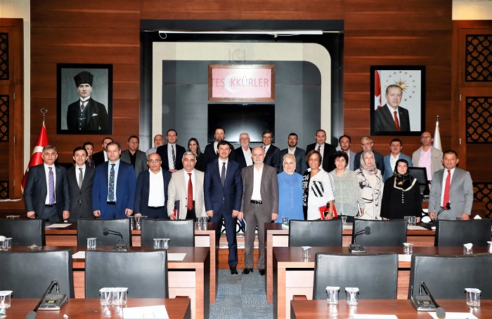 Krfez Belediyesinde Eitimler Sryor