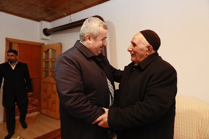 BAKAN BARANDAN HEREKE IKARMASI