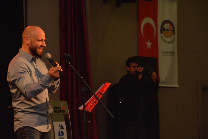 Krfezde iir Dolu Gece